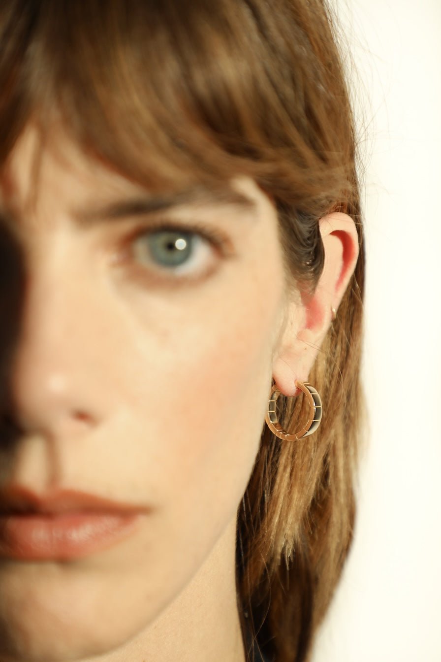 WIDE SIGNORE HOOPS - IVILOSANGELES.COM