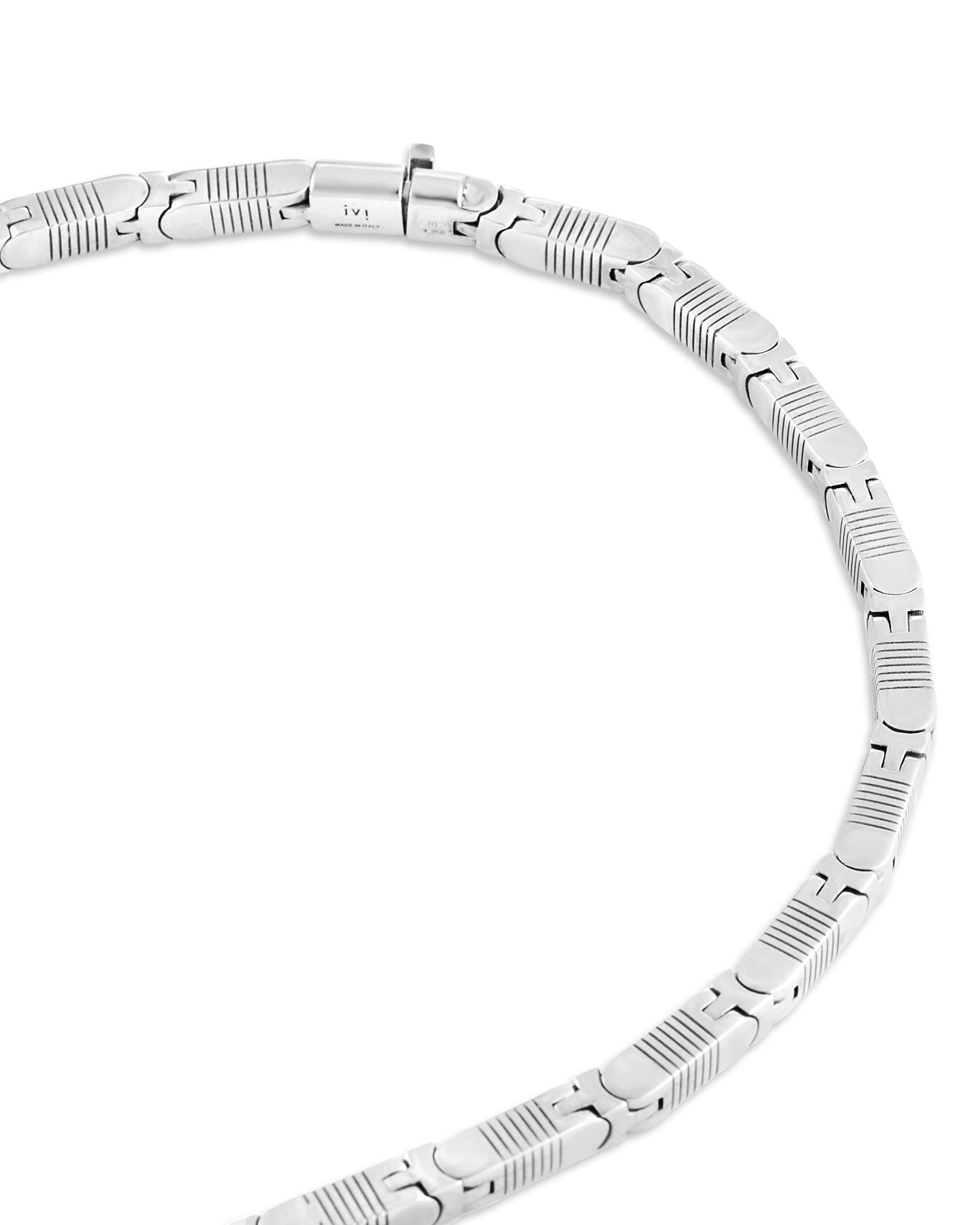 THE VIVIENNE NECKLACE