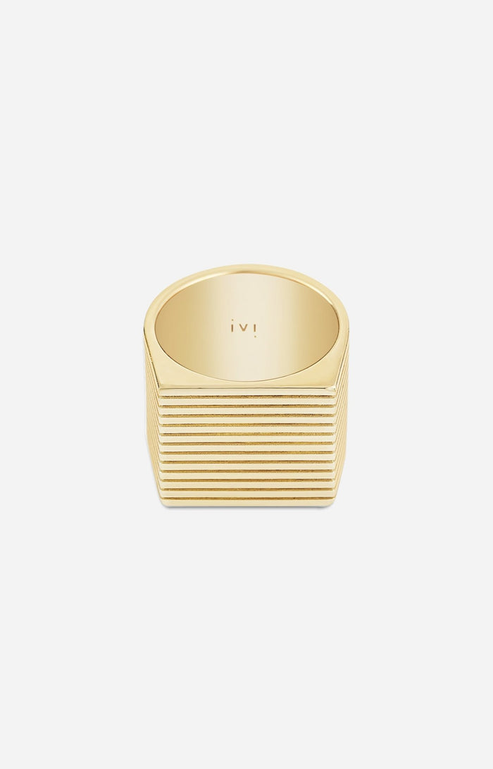WIDE AURELIA SIGNET RING - IVILOSANGELES.COM