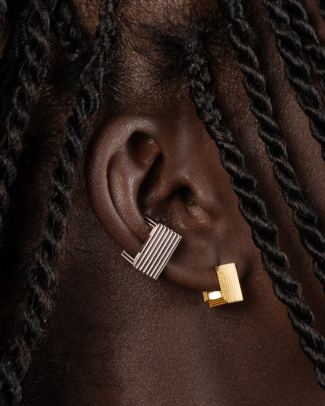 WIDE AURELIA EARCUFF