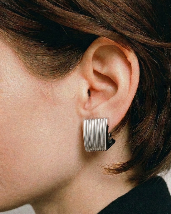 CHUNKY LIZ CLIP EARRINGS