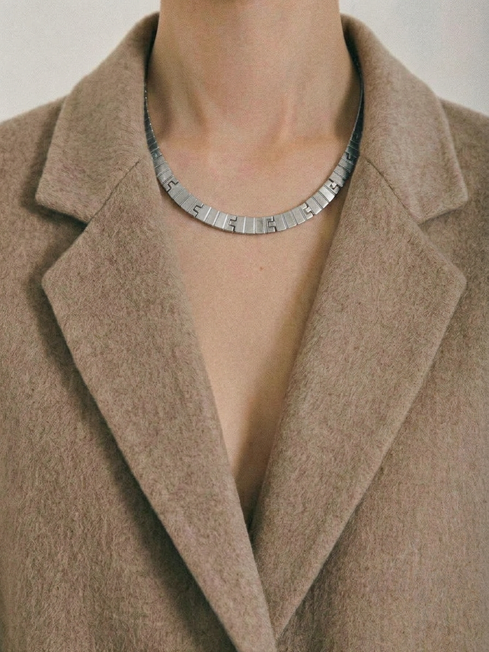 SLOT CHAIN NECKLACE