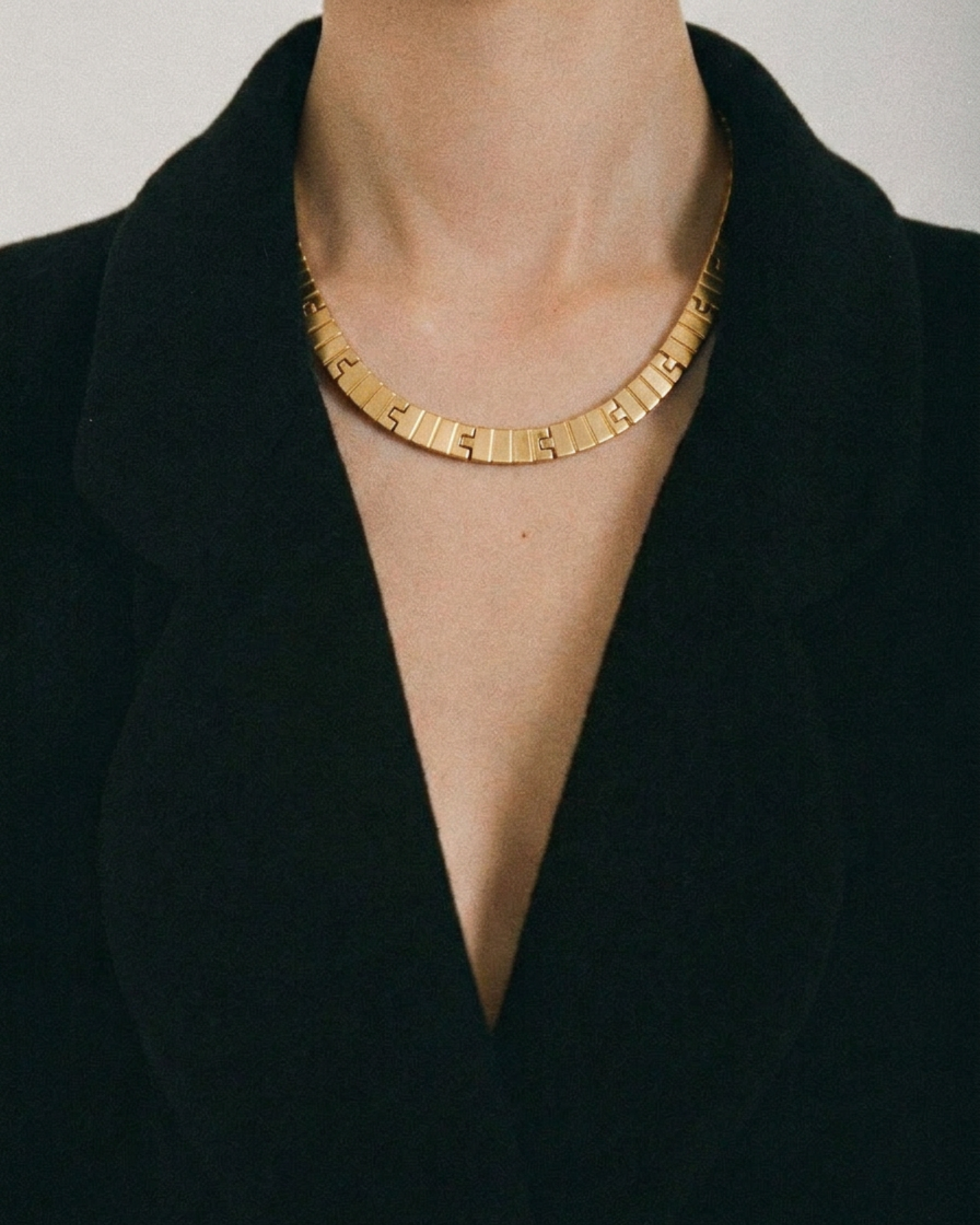 SLOT CHAIN NECKLACE