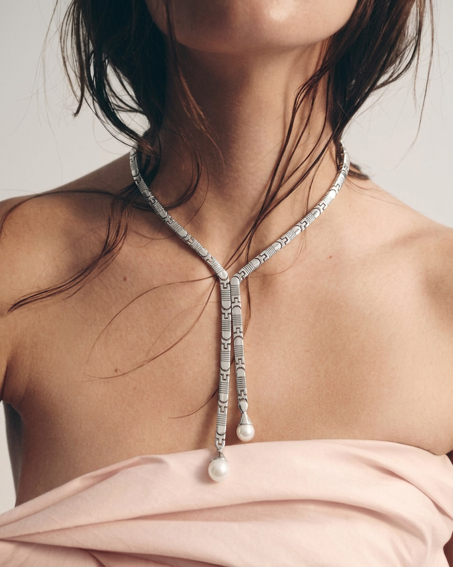 THE VIVIENNE NECKLACE