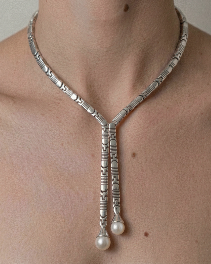 THE VIVIENNE NECKLACE